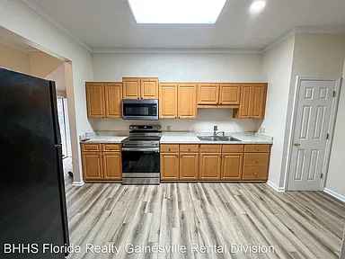 2 Beds 2 Baths - Townhouse photo'