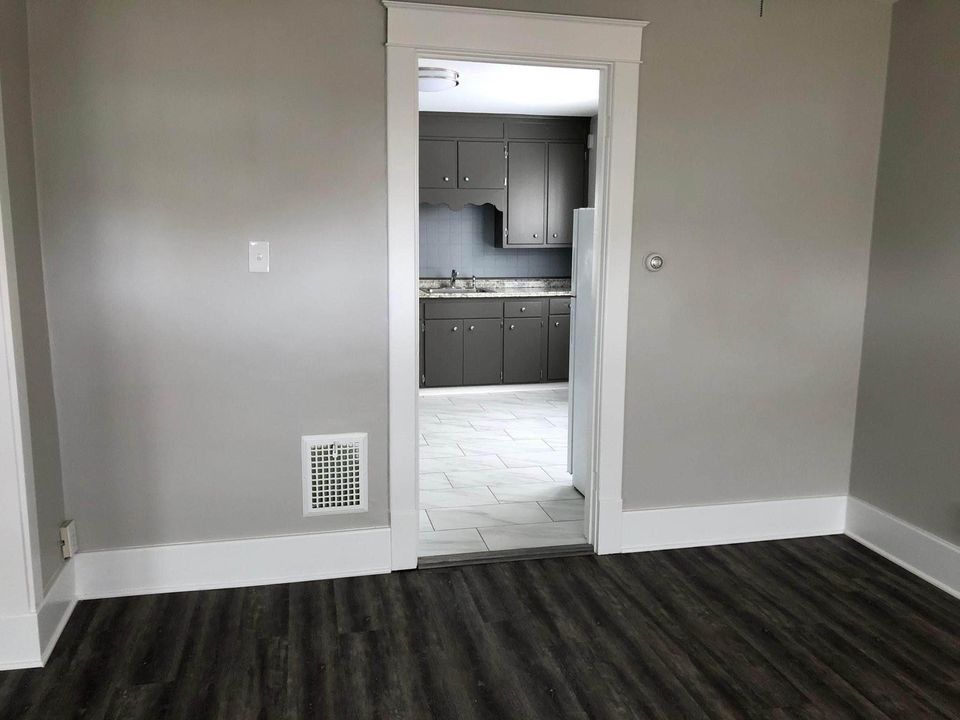 3 Beds 1 Bath - Apartment photo'