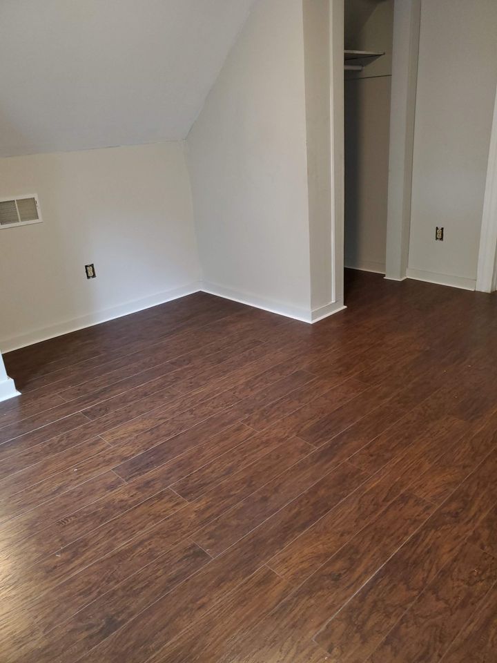 3 Beds 1 Bath Apartment photo'