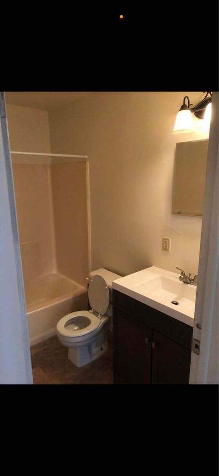 3 Beds 1 Bath - House photo'