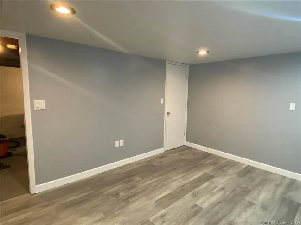 3 Beds 1 Bath - House photo'