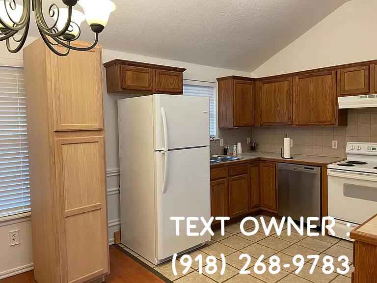 3 Beds 2 Baths - House photo'