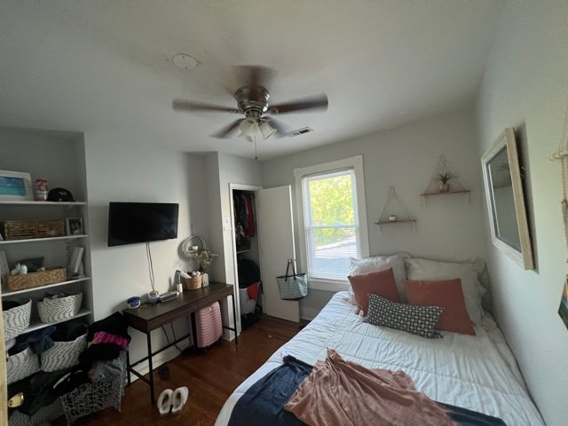 4 Beds 1 Bath Apartment photo'