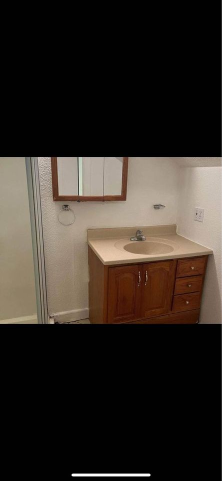 1 Bed 1 Bath - House photo'