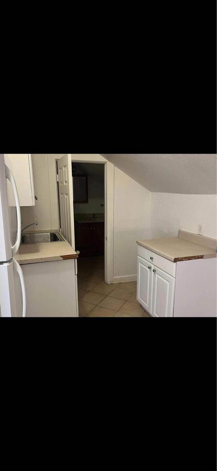 1 Bed 1 Bath - House photo'