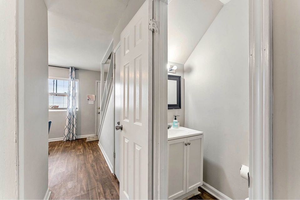 2 Beds 1 Bath - Apartment