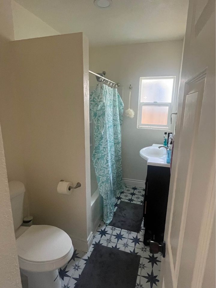 2 Beds 1 Bath - House photo'