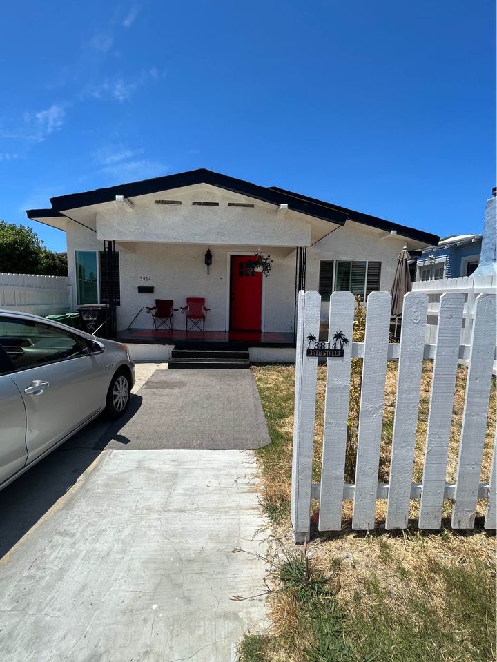 2 Beds 1 Bath - House photo'