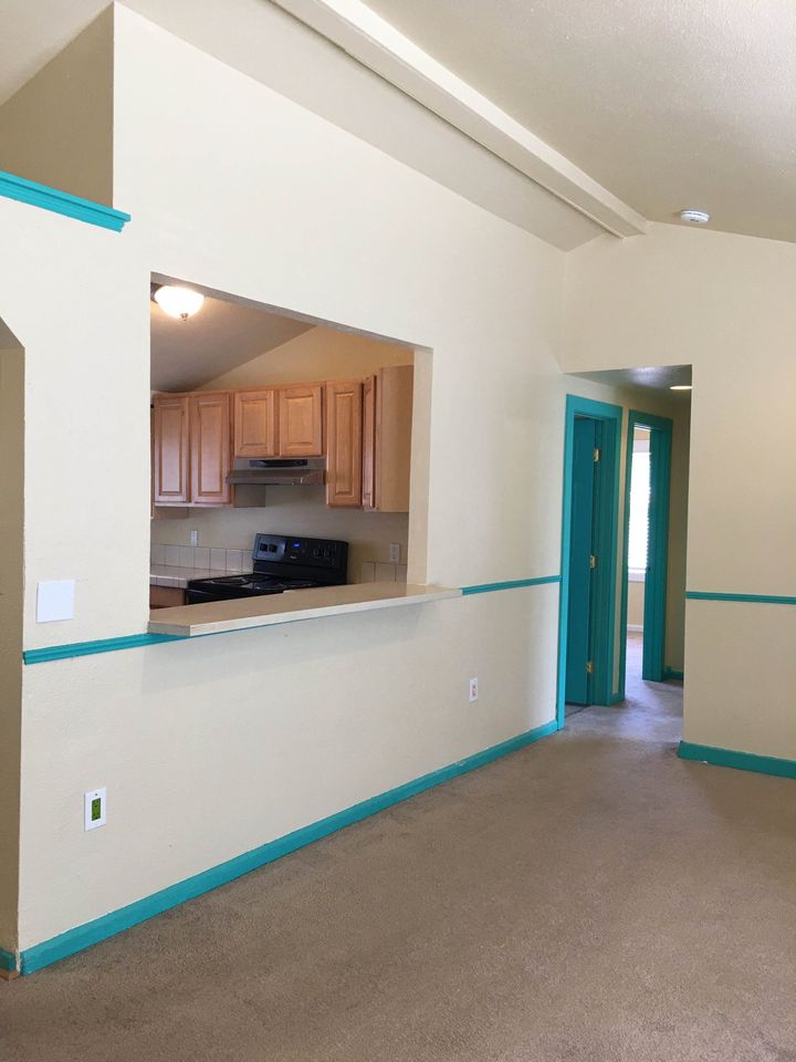 2 Beds 1 Bath Townhouse photo'