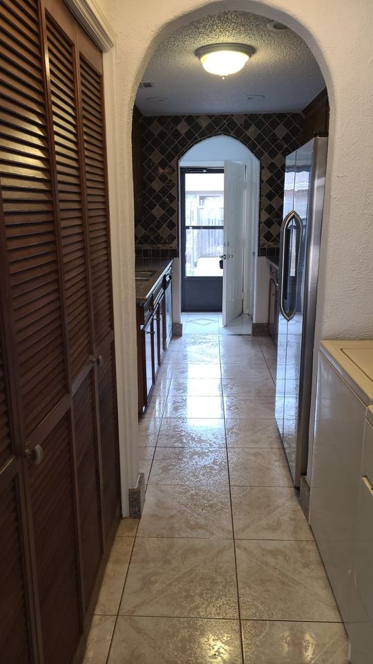 2 Beds 3 Baths Townhouse - 10