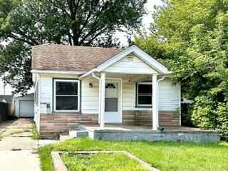 3 Beds 1 Bath - House photo'