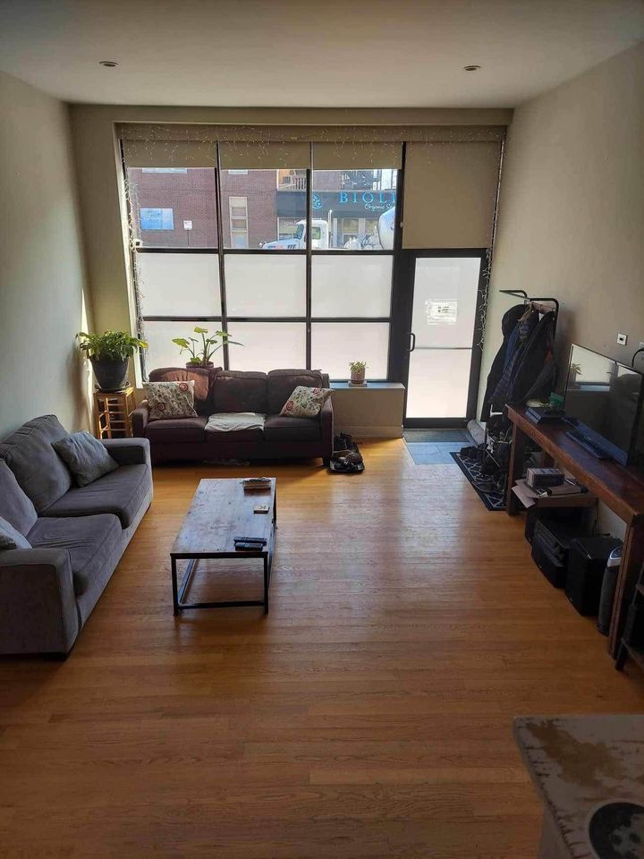 3 Beds 2 Baths - Apartment - 6