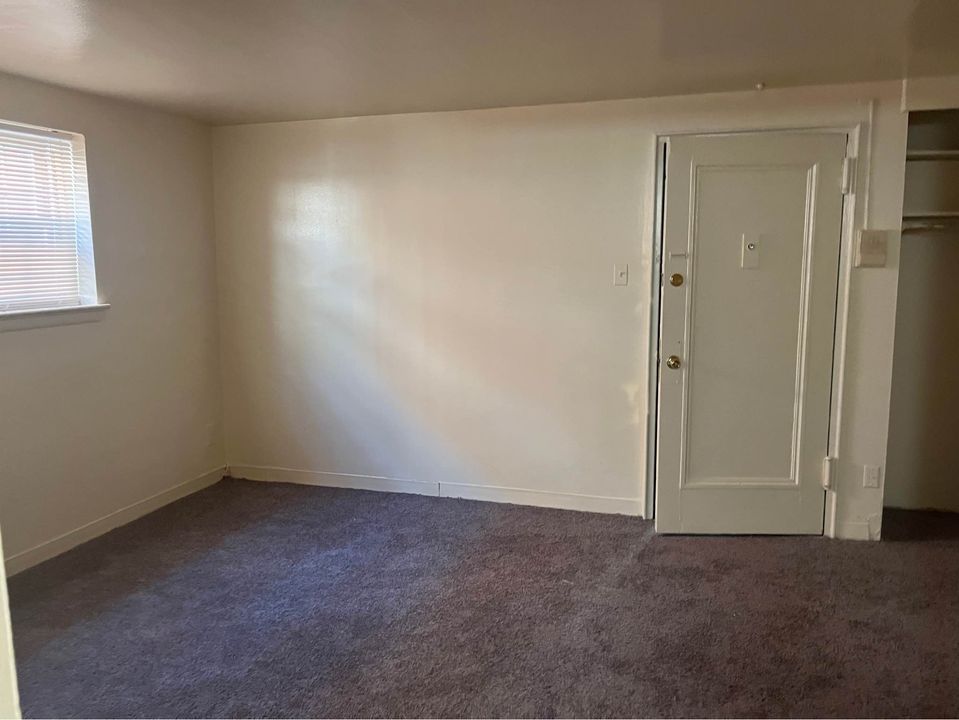 ***Going FAST!!! Affordable one bedroom!*** photo'