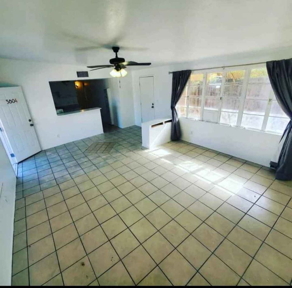 2 Beds 1 Bath - House photo'