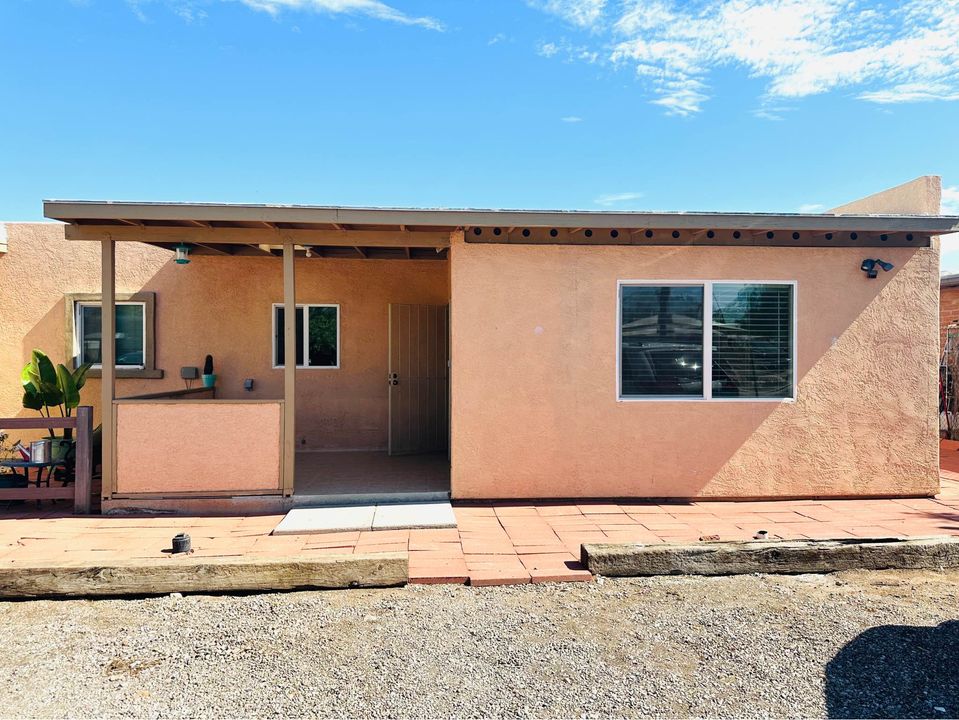 3 Beds 1 Bath - House photo'