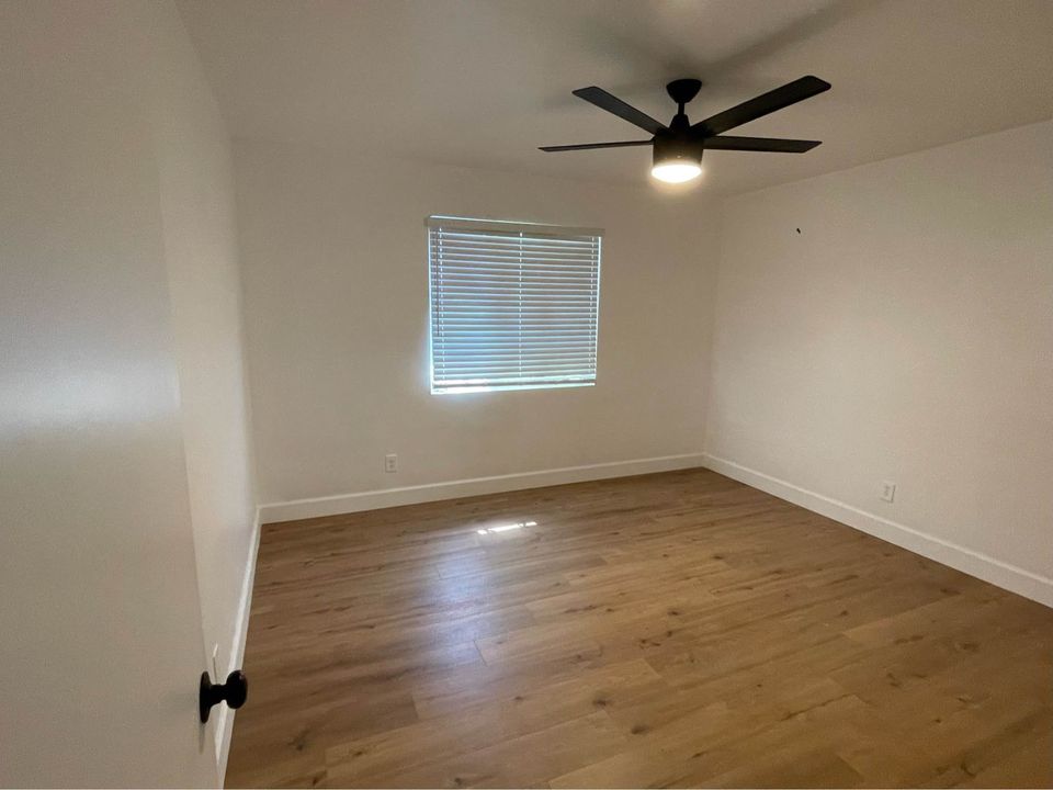 2 Beds 1 Bath - Townhouse photo'