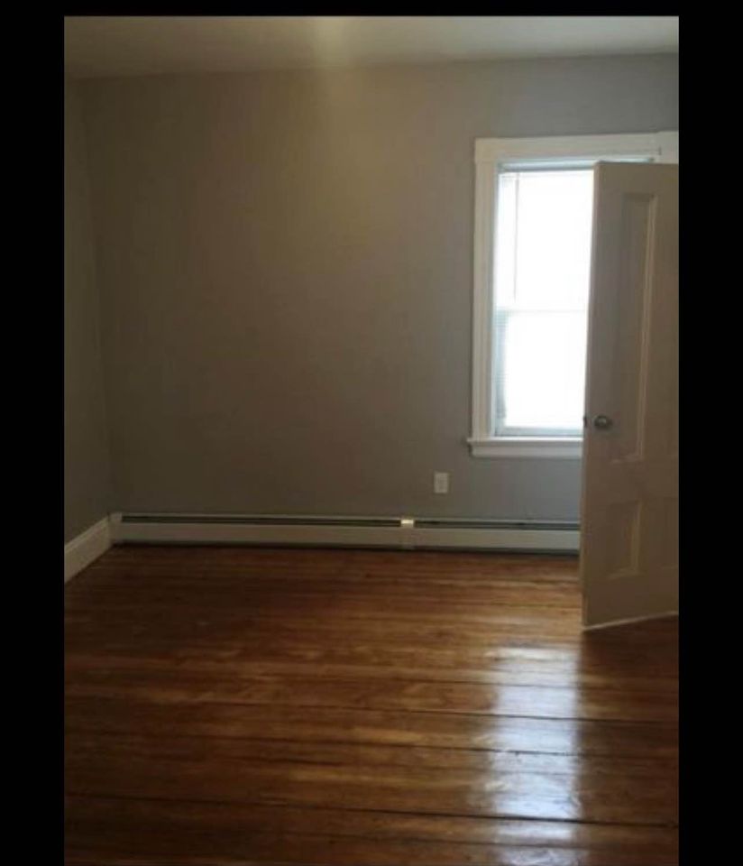 Room for rent - 2