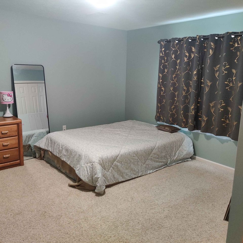 1 Room rental for a student for 1 semester. photo'