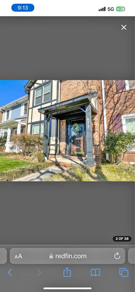 2 Beds 1.5 Baths - Townhouse