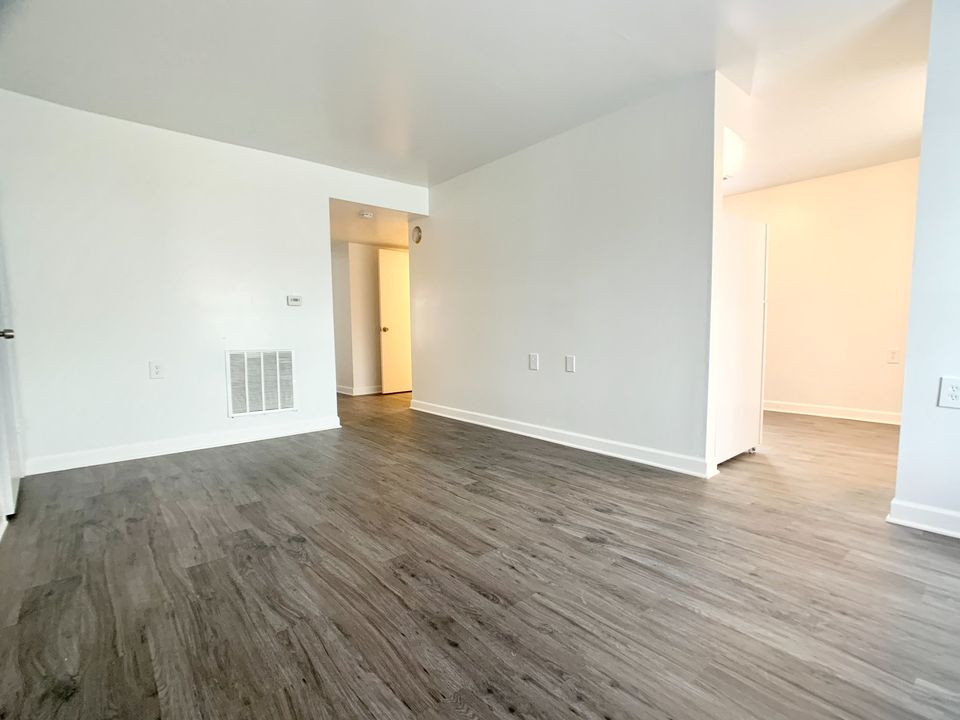 2 Beds 1 Bath Apartment photo'