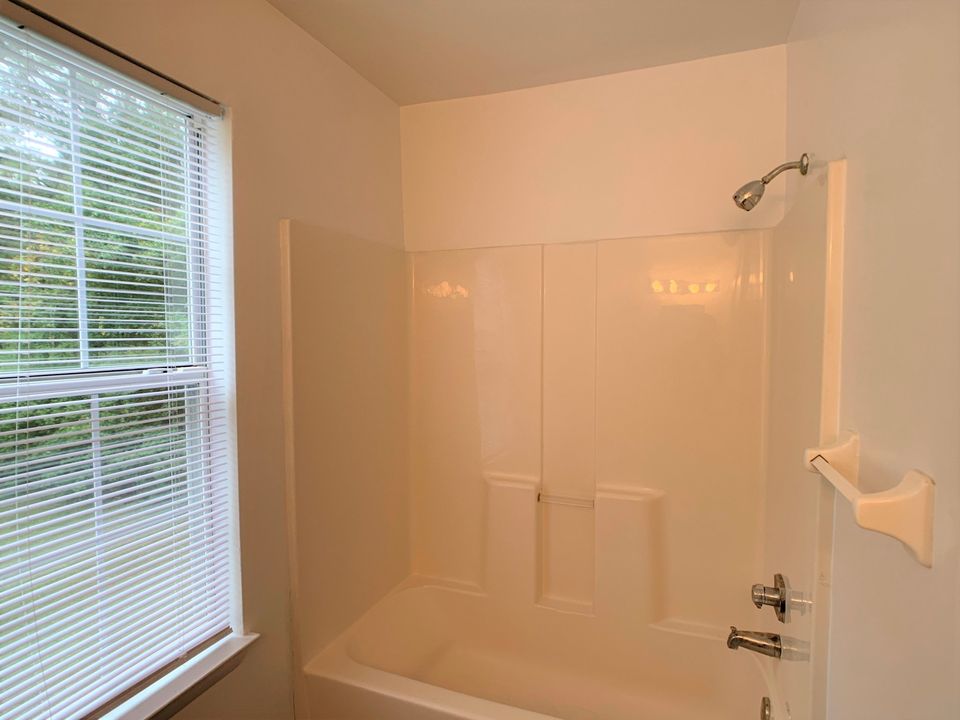 2 Beds 1 Bath Apartment photo'