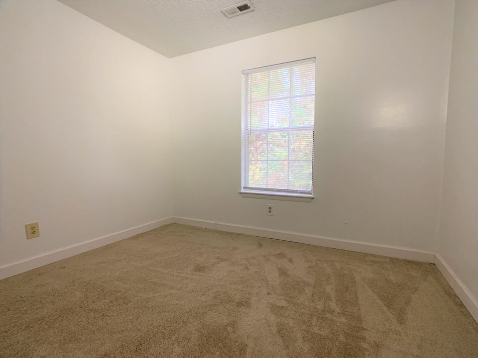 2 Beds 1 Bath Apartment photo'