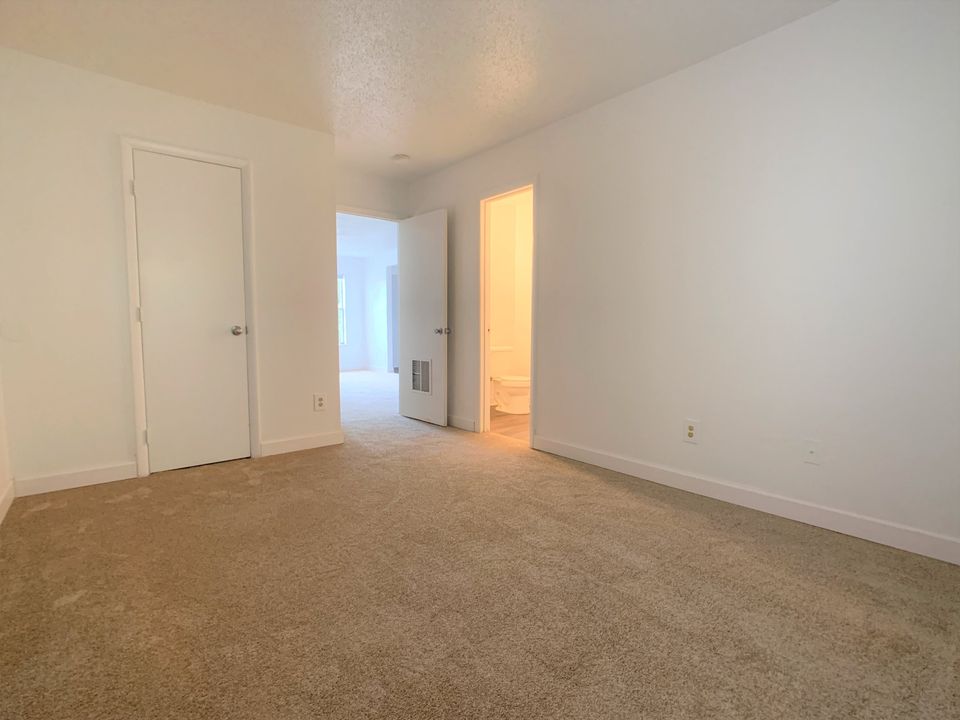 2 Beds 1 Bath Apartment photo'