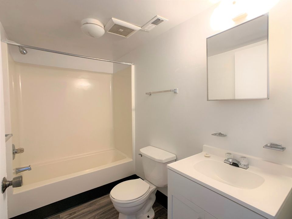 2 Beds 1 Bath Apartment photo'