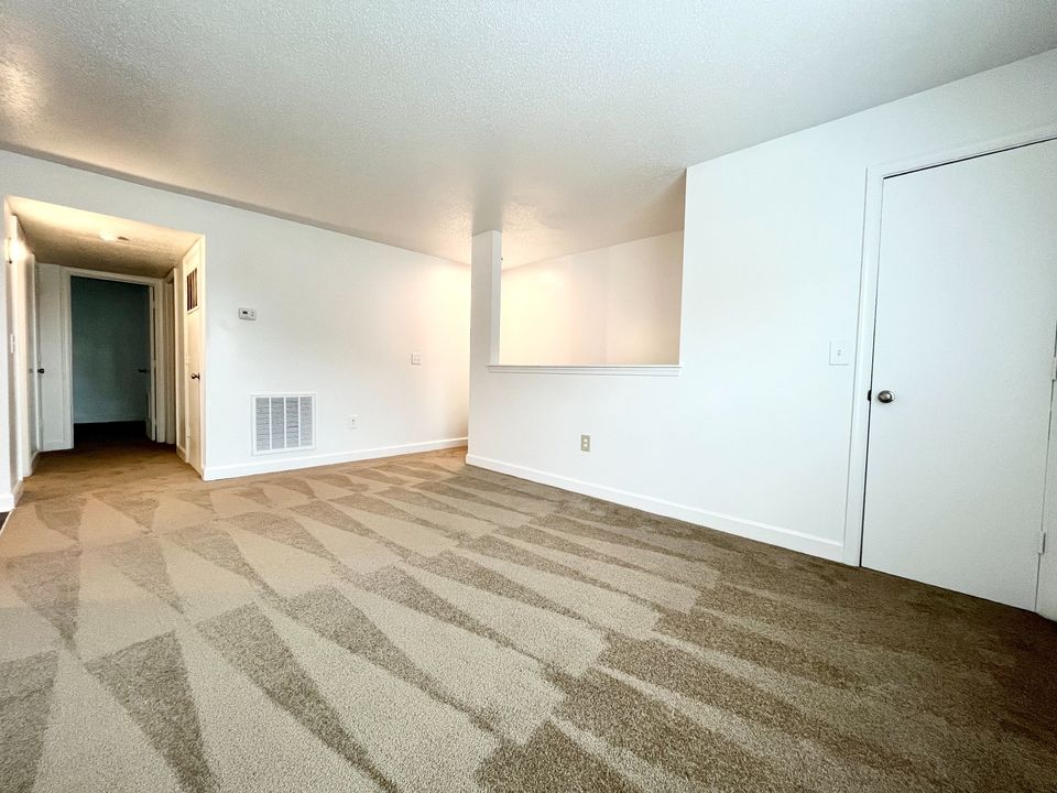 2 Beds 1 Bath Apartment photo'