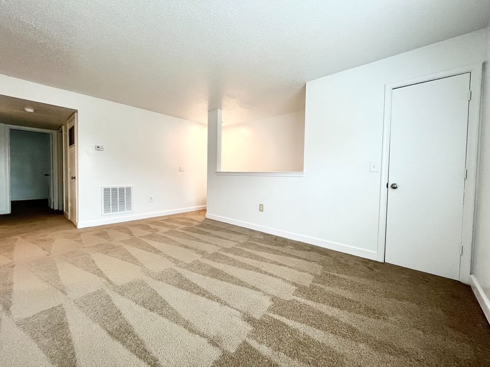 2 Beds 1 Bath Apartment photo'