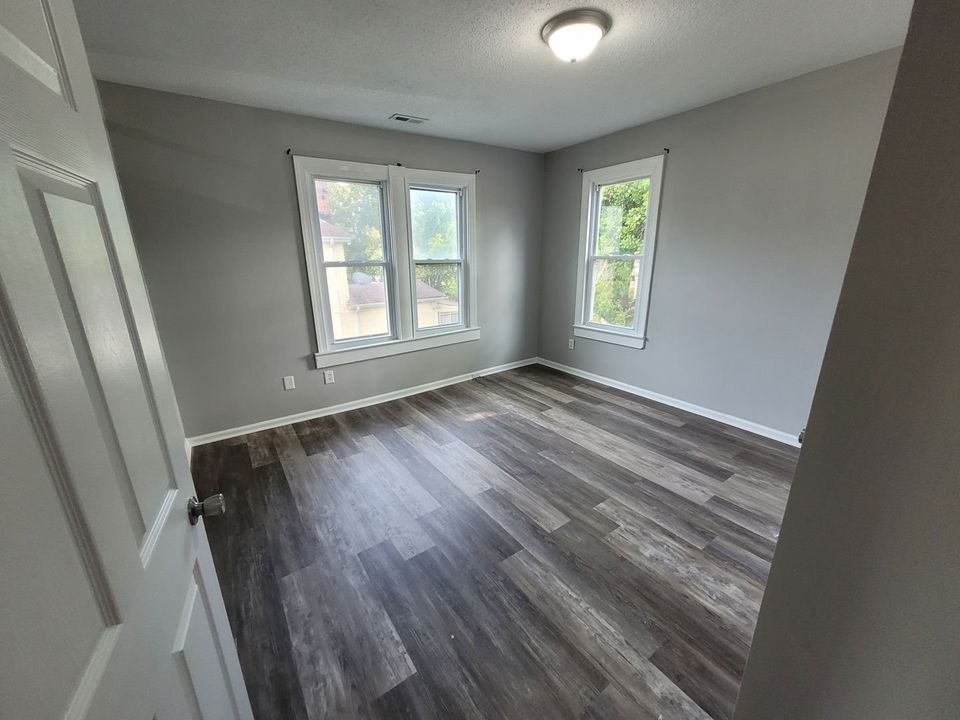 2 Beds 1 Bath Apartment photo'