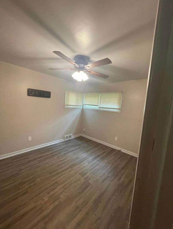 2 Beds 1 Bath - House photo'