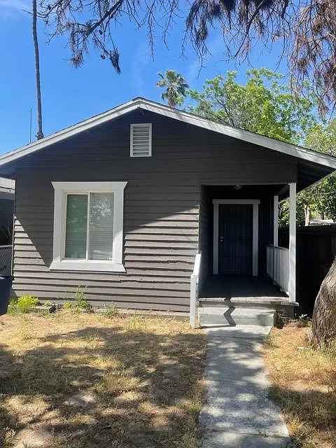 2 Beds 1 Bath - House photo'