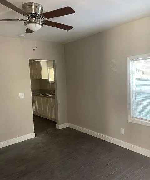 2 Beds 1 Bath - House photo'