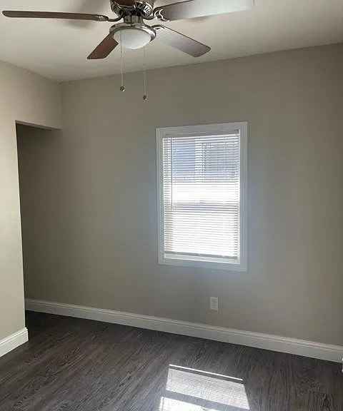 2 Beds 1 Bath - House photo'