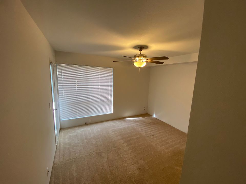 2 Beds 1 Bath Townhouse photo'