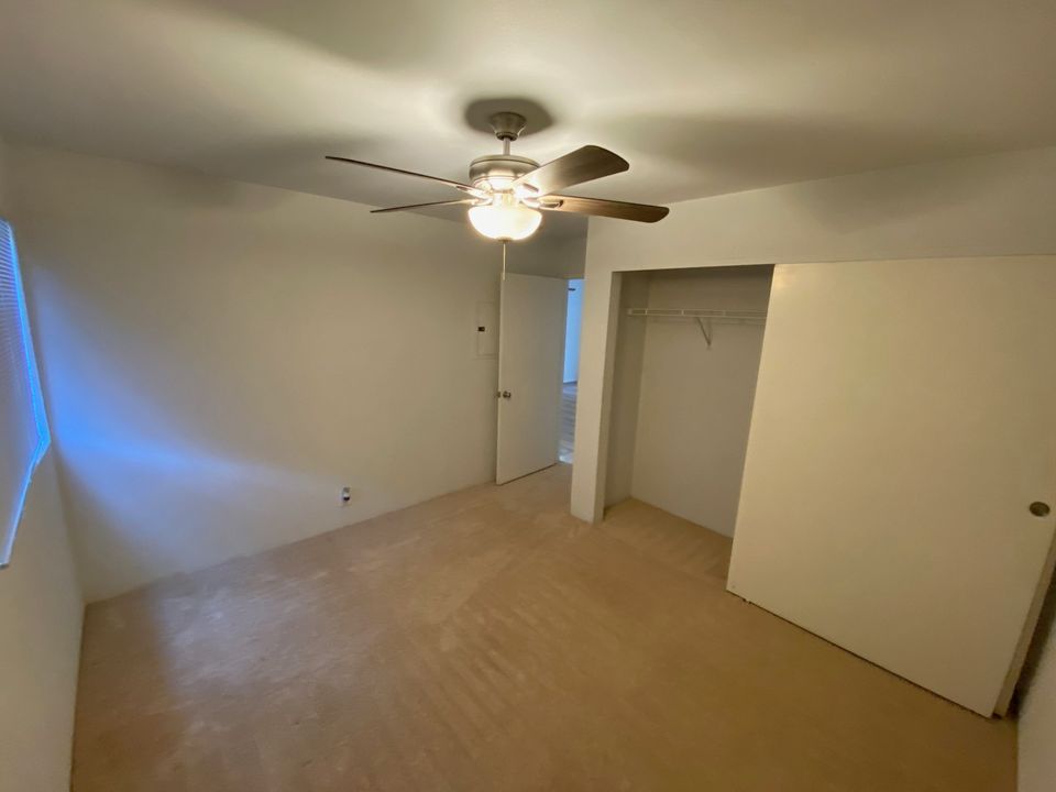 2 Beds 1 Bath Townhouse photo'