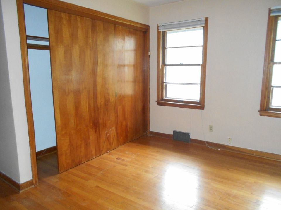 2 Beds 1 Bath Townhouse photo'