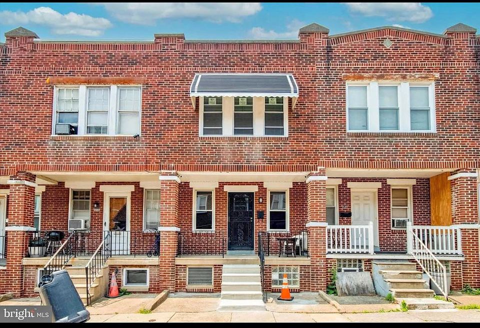 2 Beds 1 Bath - Townhouse photo'