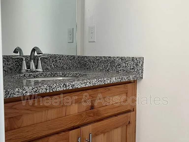 3 Bed, 2 1/2 Bath, New Townhouse for rent photo'