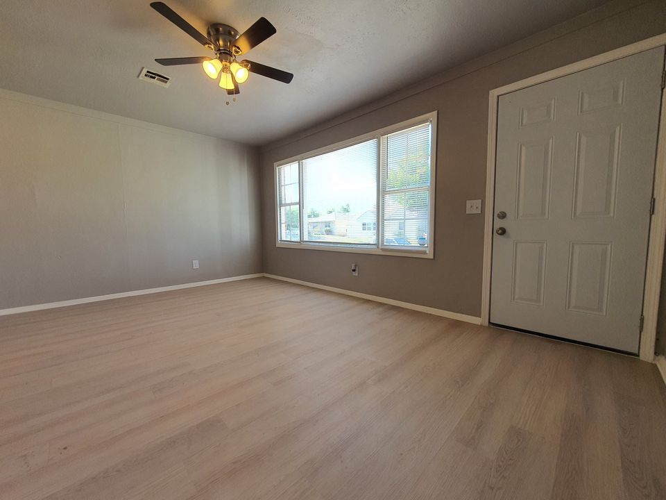 3 Beds 1 Bath House photo'