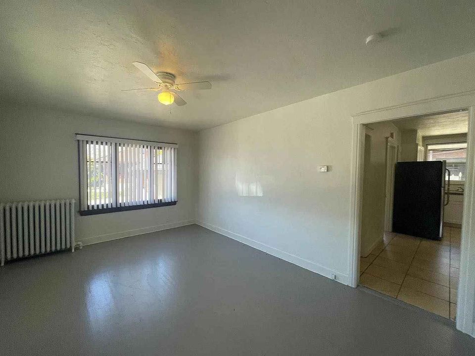 3 Beds 1 Bath - House photo'