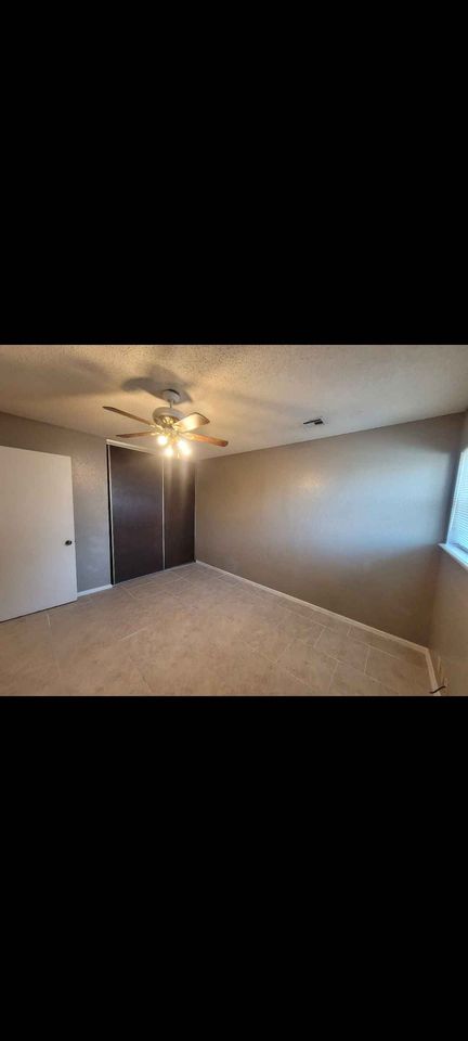 3 Beds 2.5 Baths - Townhouse - 8