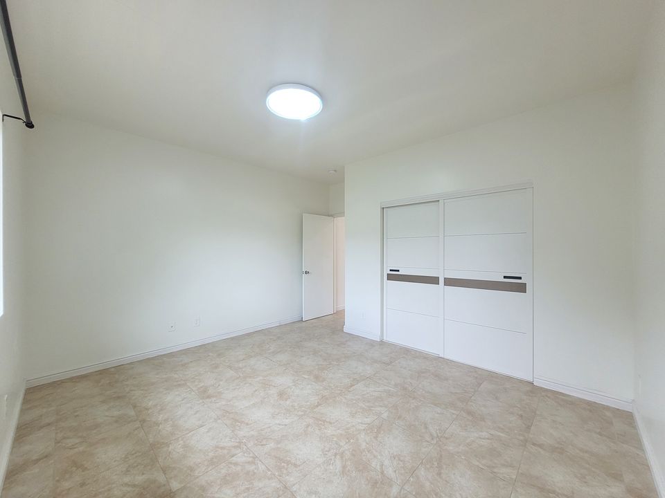 2 Beds 1 Bath House photo'