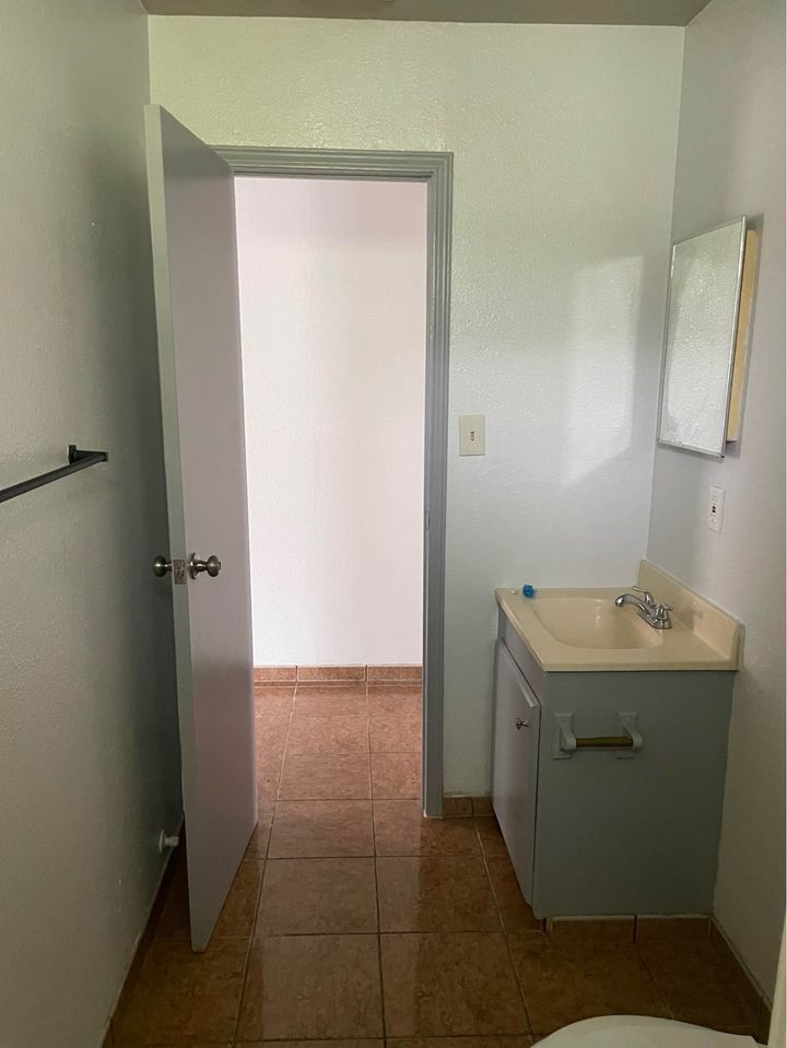 2 Beds 1 Bath - House photo'