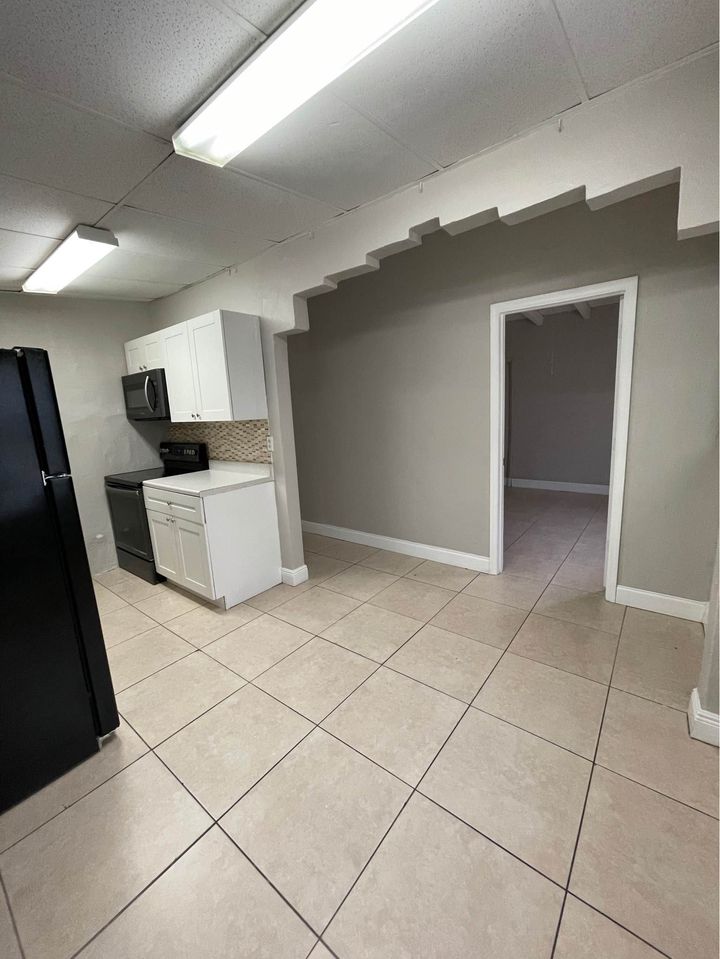 2 Beds 1 Bath - House photo'