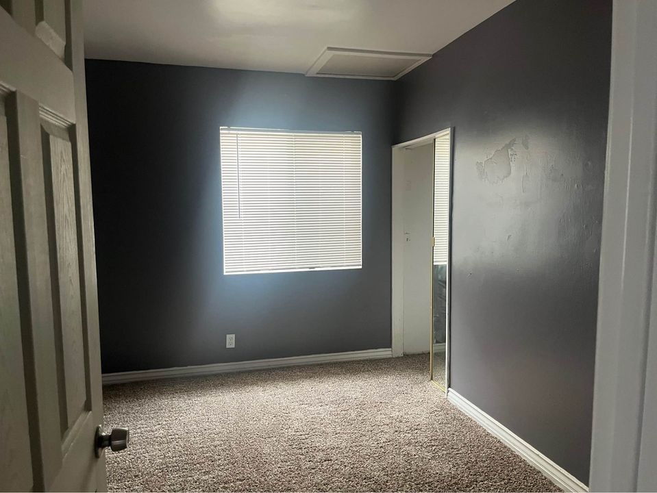 3 Beds 1 Bath - House photo'