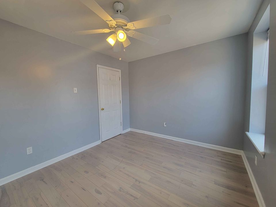 3 Beds 1 Bath - House photo'