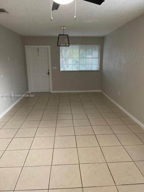 3 Beds 1 Bath - House photo'