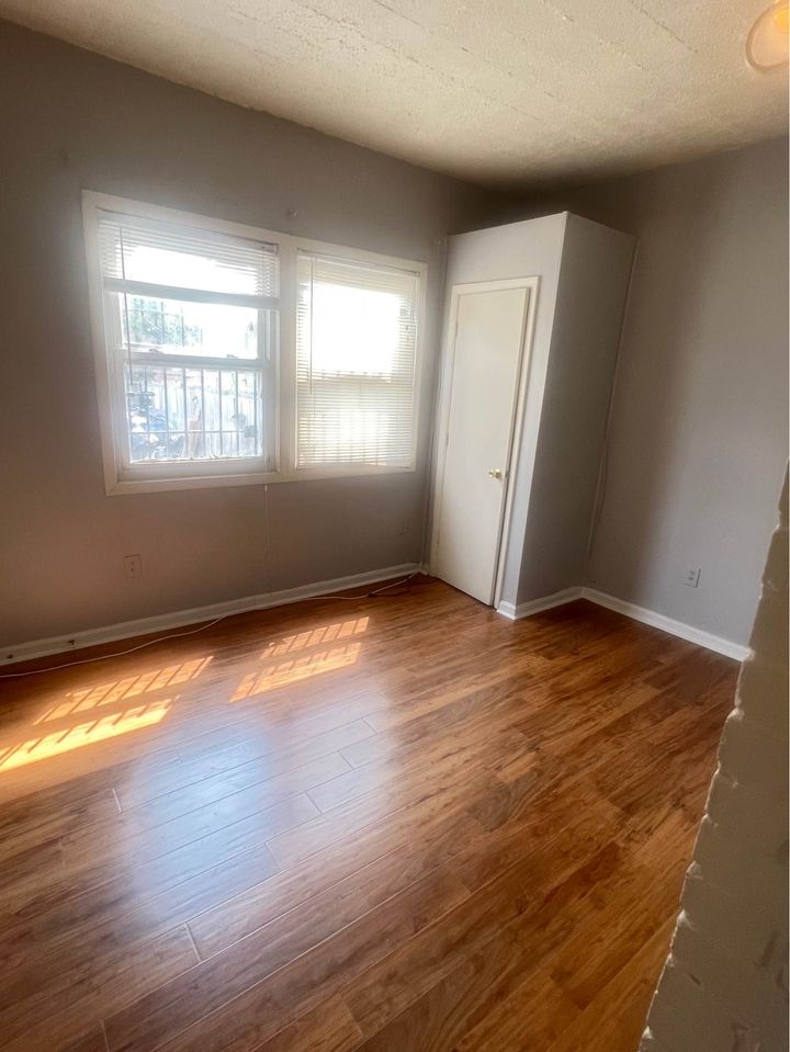 2 Beds 1 Bath - Apartment - 8